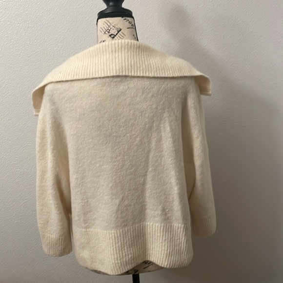Stockholm Atelier & Other Stories Wool and Alpaca blend cream sweater - Picture 6 of 9